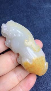 新疆和田玉籽料貔貅吊坠挂件